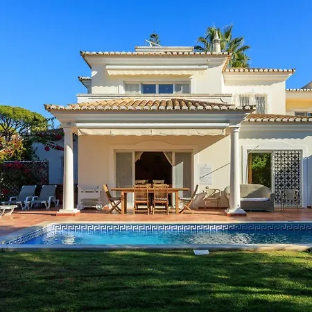 Курортный комплекс Vale Do Lobo Resort Вале-до-Лобо