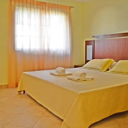Vale Do Lobo Resort