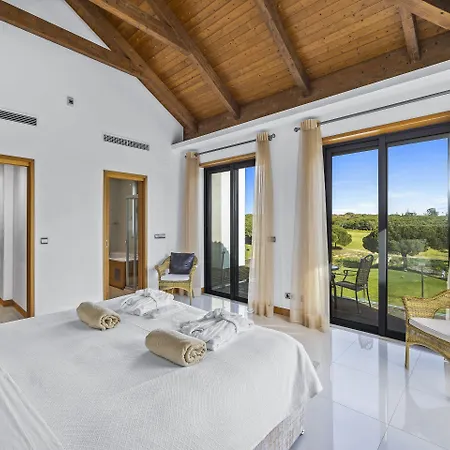 Vale Do Lobo Resort 5*